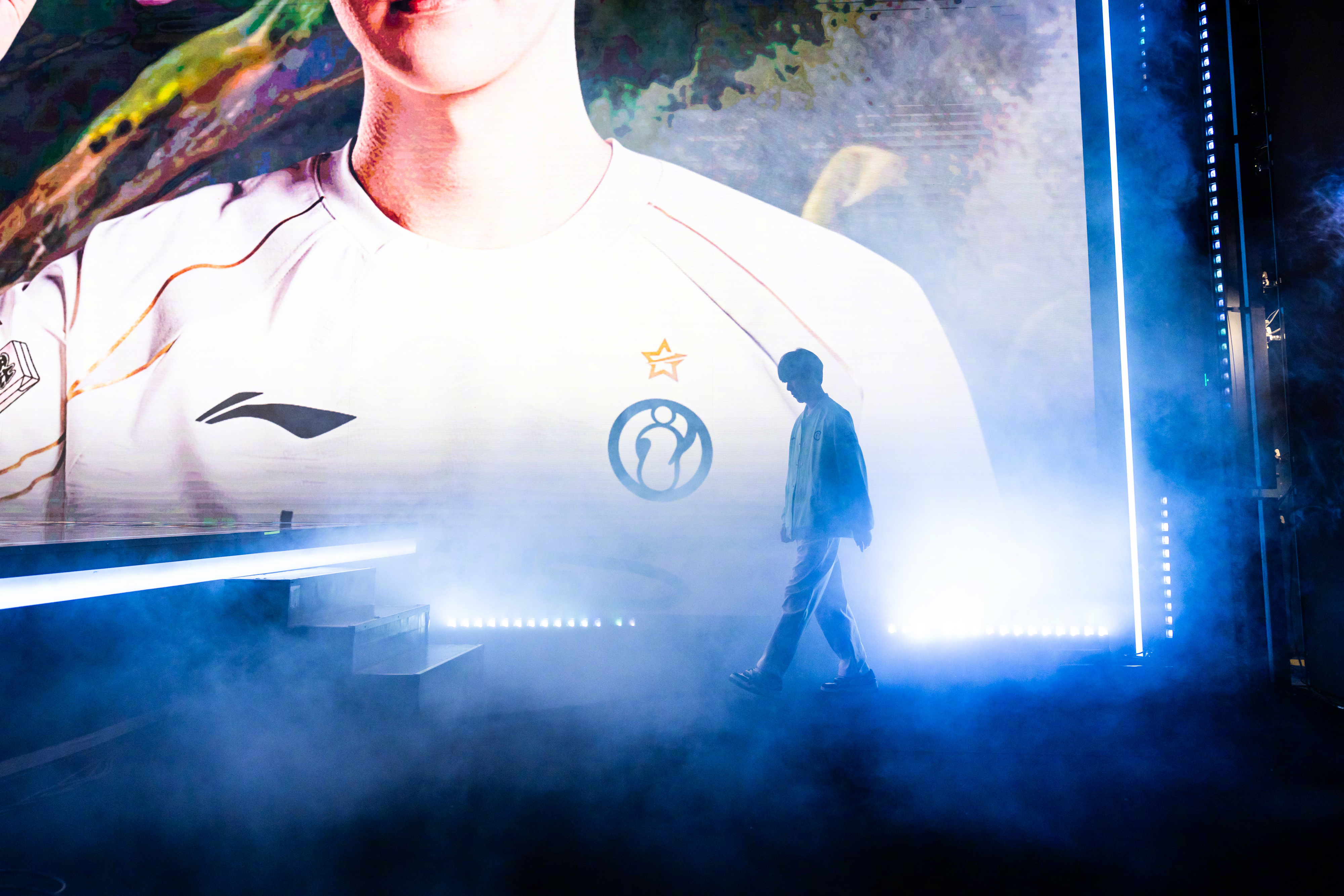 关于PSG横扫HLE，Perkz完成史诗逆转焦点之战淘汰赛，留下经典瞬间的信息