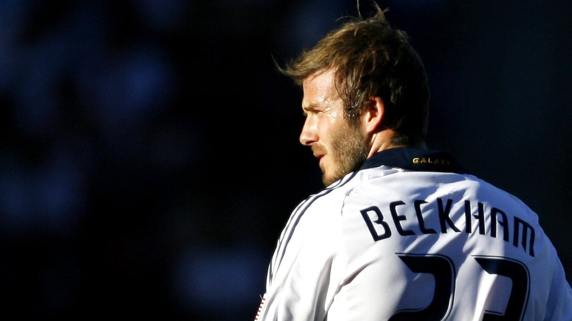 C罗失点后的漫长三分钟,一场捍卫火种的远征,如何成为尊严的棋盘