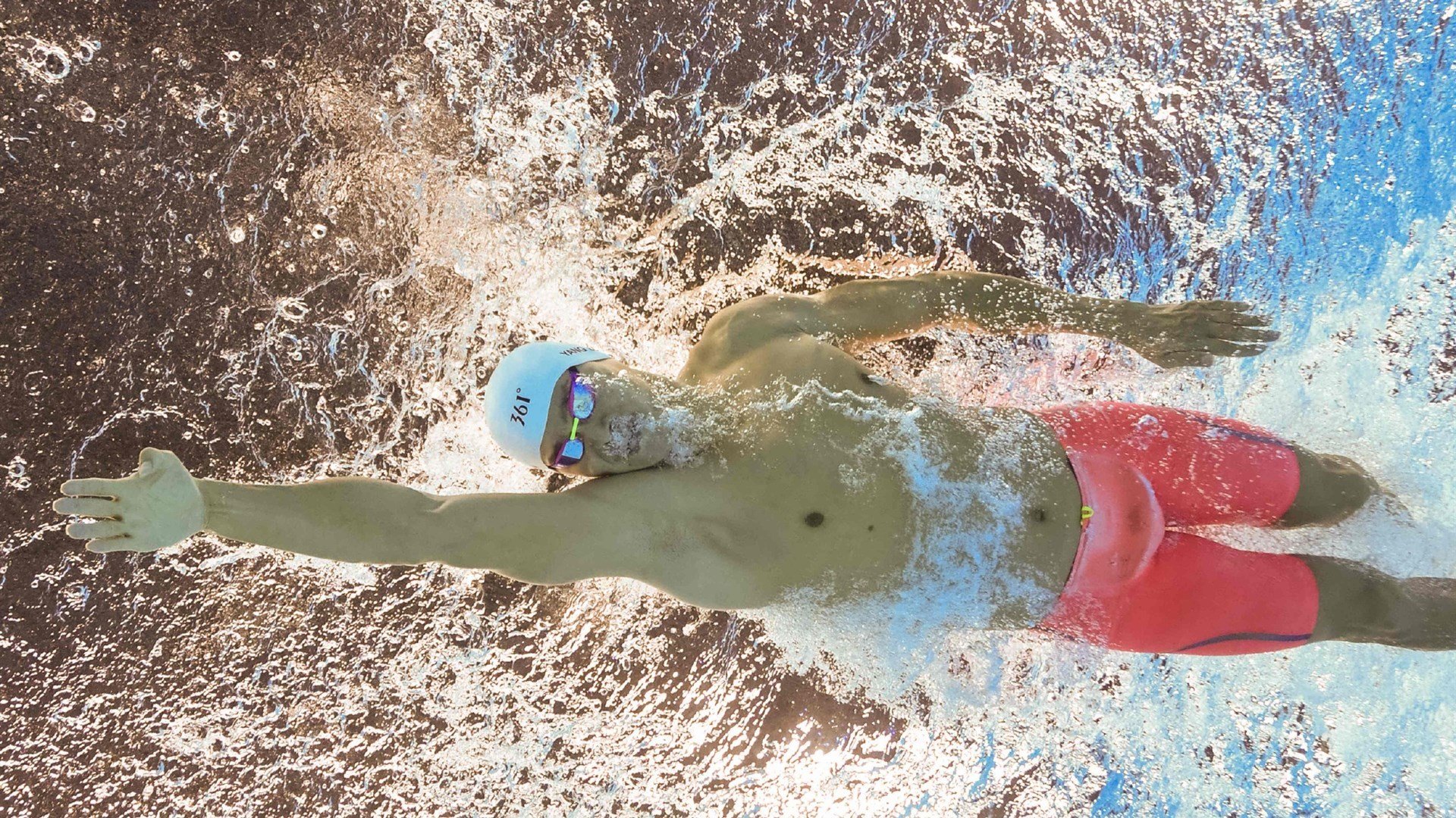 魔幻现实，当上海队狂胜活塞，范弗利特却在2026世界杯接管比赛